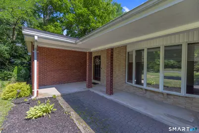 2595 Albany Avenue, West Hartford, CT 06117 - Photo 3
