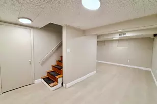 1 Long Hill Terrace, New Haven, CT 06515 - Photo 27