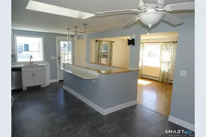 15 Bayshore Drive, New London, CT 06320 - Photo 11