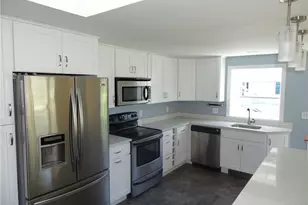 15 Bayshore Dr, New London, CT 06320 - Photo 7
