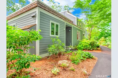 2 Castle Rock #2, Branford, CT 06405 - Photo 1