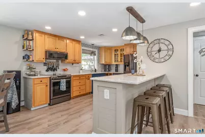 355 Burnham Street, Manchester, CT 06042 - Photo 11