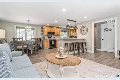 355 Burnham Street, Manchester, CT 06042 - Photo 7