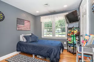 355 Burnham St, Manchester, CT 06042 - Photo 23