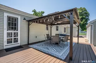 355 Burnham St, Manchester, CT 06042 - Photo 31