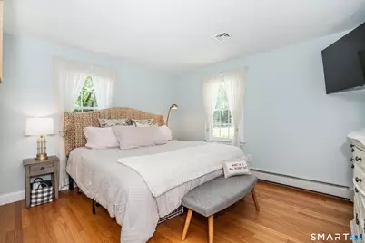 355 Burnham Street, Manchester, CT 06042 - Photo 21