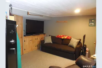 200 Douglas Drive, Meriden, CT 06451 - Photo 19