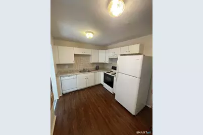 5 Riverview Drive #5, Bridgeport, CT 06606 - Photo 3