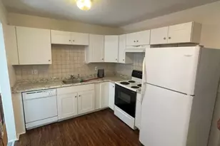 5 Riverview Dr, Bridgeport, CT 06606 - Photo 3