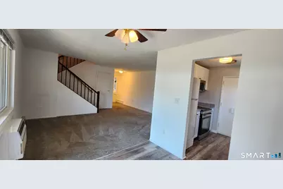 97 West Walk #97, West Haven, CT 06516 - Photo 9