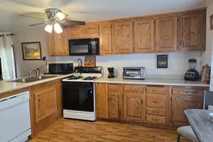19 Arapaho Dr, East Hartford, CT 06118 - Photo 5