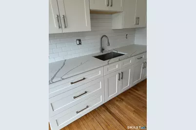295 Main Street #295, East Lyme, CT 06357 - Photo 3