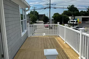 295 Main St, East Lyme, CT 06357 - Photo 11