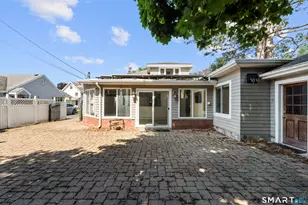 25 Crescent Bluff Ave, Branford, CT 06405 - Photo 37