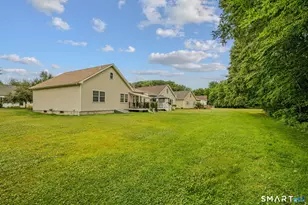 9 Trading Cove Cir, Norwich, CT 06360 - Photo 37