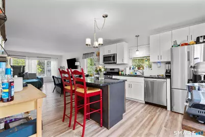 143 Bradford Avenue, East Haven, CT 06512 - Photo 9