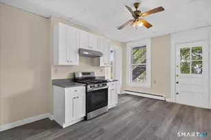 121 Wooster St, New Haven, CT 06511 - Photo 3