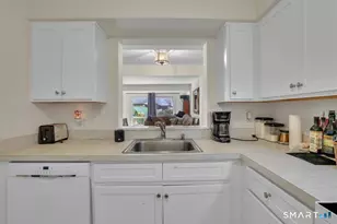 10 Summit Ct, Woodbury, CT 06798 - Photo 5