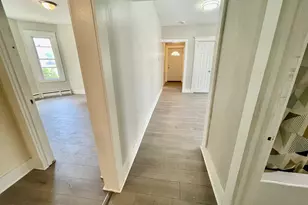 42 Cabot St, Hartford, CT 06112 - Photo 17
