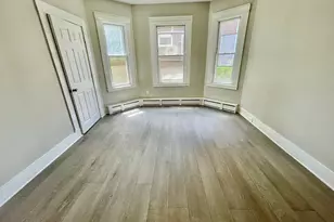 42 Cabot St, Hartford, CT 06112 - Photo 11