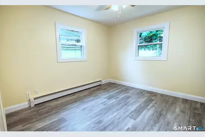 136 Hillside Avenue, Shelton, CT 06484 - Photo 15