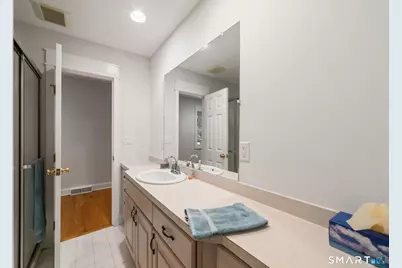 17 Bradley Lane, Newtown, CT 06482 - Photo 15