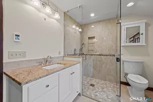 4898 Main St, Stratford, CT 06614 - Photo 17