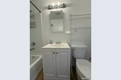 548 Queen Street, Bridgeport, CT 06606 - Photo 11