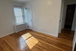 548 Queen St, Bridgeport, CT 06606 - Photo 7
