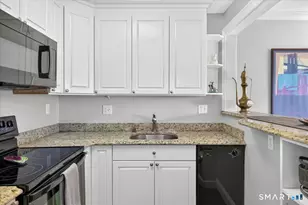100 York St, New Haven, CT 06511 - Photo 11
