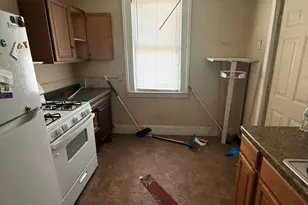 32 Clinton Ave, New Haven, CT 06513 - Photo 17