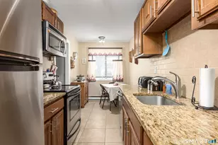 9 Hemlock Ct, Cromwell, CT 06416 - Photo 9