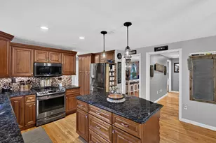 31 Martleshamheath Ln, Madison, CT 06443 - Photo 3