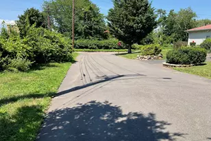 61 Rockview Rd, East Haven, CT 06512 - Photo 3