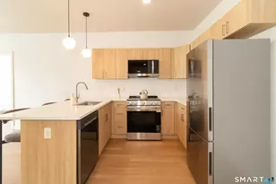 19 Elm St, New Haven, CT 06513 - Photo 5