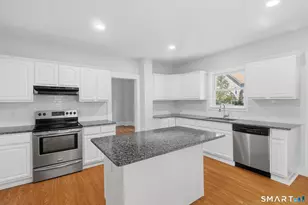 72-74 Lawrence St, Hartford, CT 06106 - Photo 9