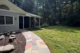 8 Midwood Rd, Norwalk, CT 06851 - Photo 3