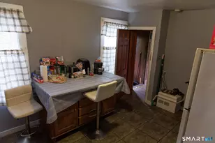 86 Fillmore St, New Haven, CT 06513 - Photo 3