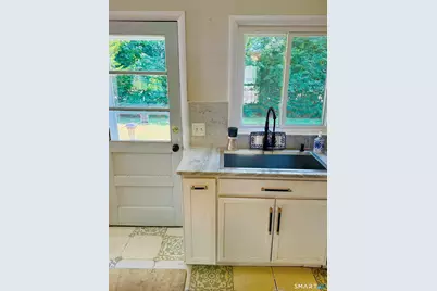 99 Lyman Road, West Hartford, CT 06117 - Photo 13