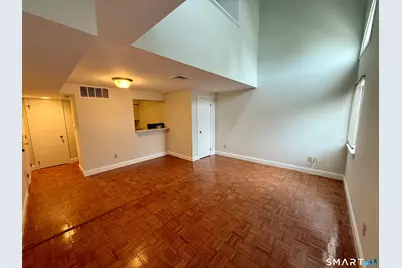 105 Tremont Avenue #C, Bridgeport, CT 06606 - Photo 5