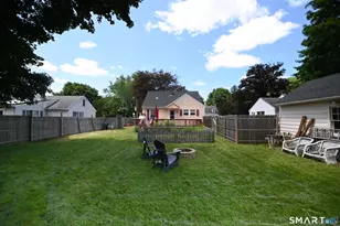 26 Laurel Ave, Naugatuck, CT 06770 - Photo 5