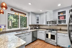 2 Brickham Way, Burlington, CT 06013 - Photo 17