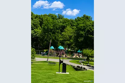 128 Greenwood Avenue, Waterbury, CT 06704 - Photo 29