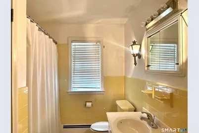 27 Fairway Drive, New Britain, CT 06053 - Photo 17