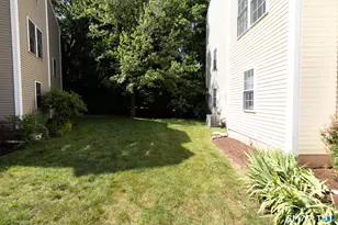 12 Quarry Farms Rd, Meriden, CT 06451 - Photo 23