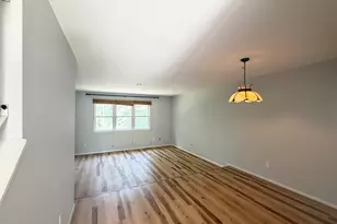 142 E Gate Ln, Hamden, CT 06514 - Photo 13