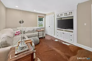 50 Woodridge Cir, West Hartford, CT 06107 - Photo 9