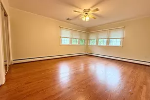 21 Byron Pl, New Haven, CT 06515 - Photo 13