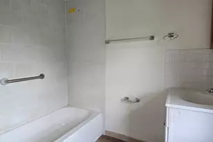 479 Broad St, Hartford, CT 06106 - Photo 3