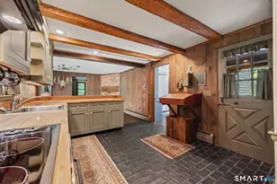 51 Evergreen Ln, Glastonbury, CT 06033 - Photo 3